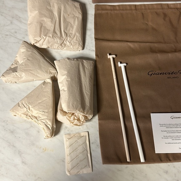 “””a GIANVITO ROSSI “” box for sale 🤎🖤 - Picture 5 of 9